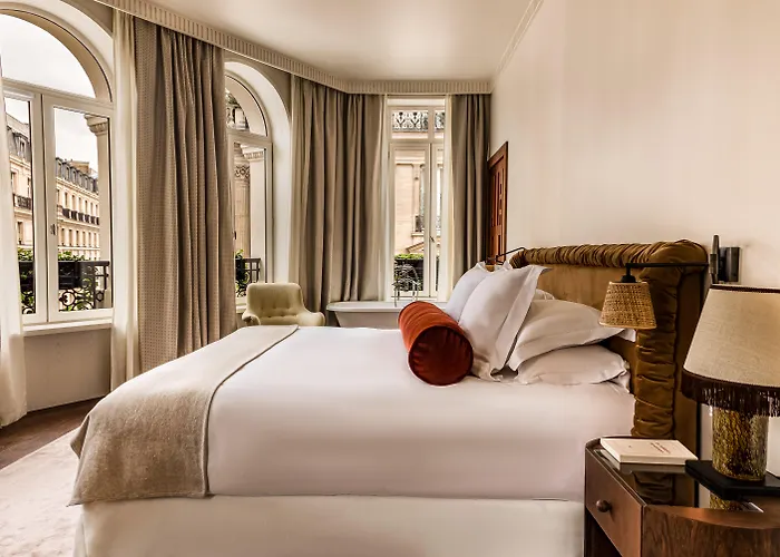 Chateau Des Fleurs & Hotel 5*