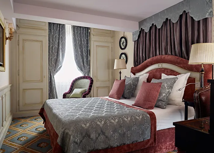 Hotel Chateau Des Fleurs & 5*