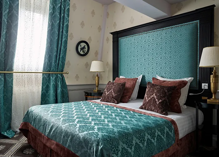 Hotel Chateau Des Fleurs & 5*