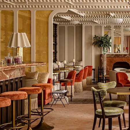 Chateau Des Fleurs &