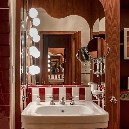 호텔 Chateau Des Fleurs &