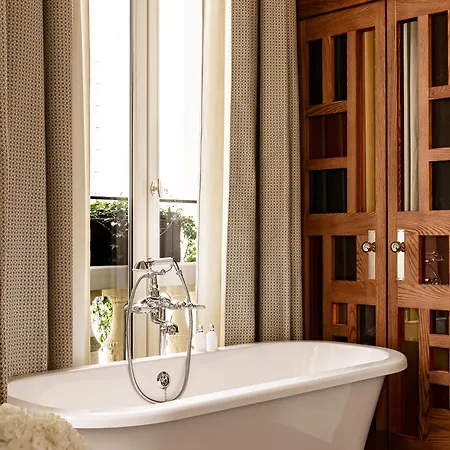 Chateau Des Fleurs - Champs-elysees 5* Paris