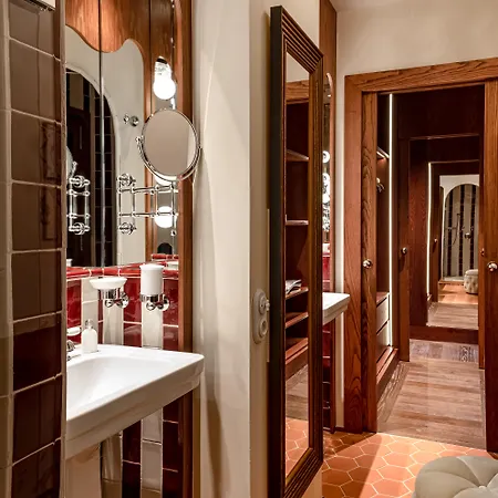 Hotel Chateau Des Fleurs & 5*