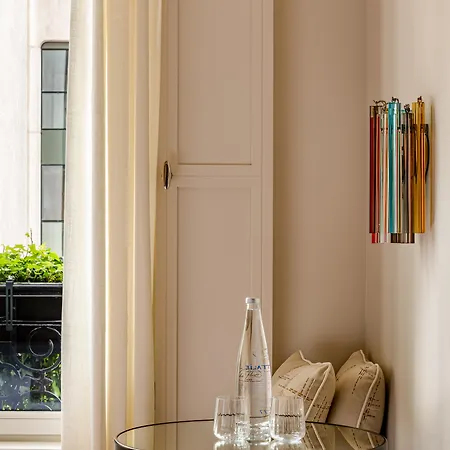 Chateau Des Fleurs - Champs-elysees Hotel 5*