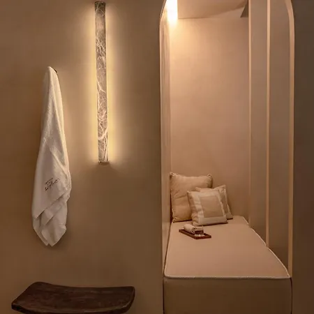 Chateau Des Fleurs - Champs-elysees Hotel