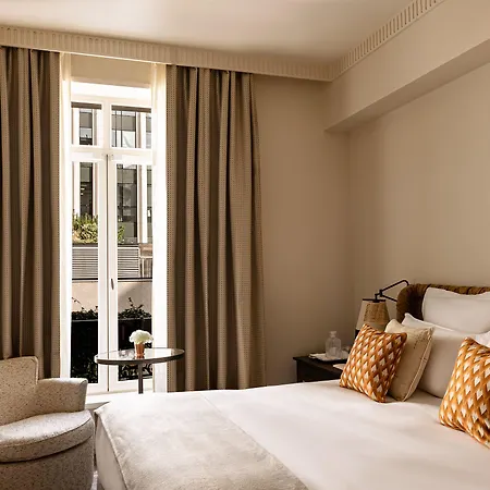 Chateau Des Fleurs & Hotel 5*