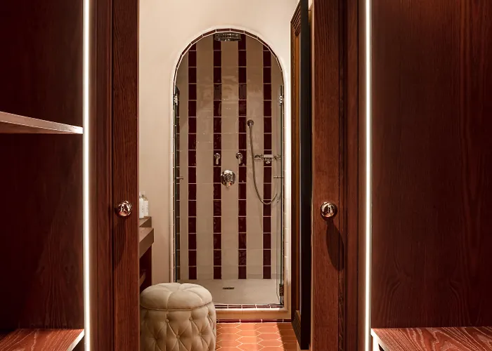 Château Des Fleurs Hôtel&spa Hotel Paris