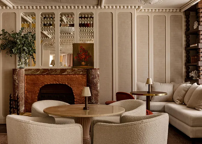 Château Des Fleurs Hôtel&spa Paris