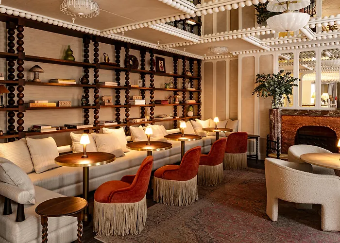 Château Des Fleurs Hôtel&spa Paris