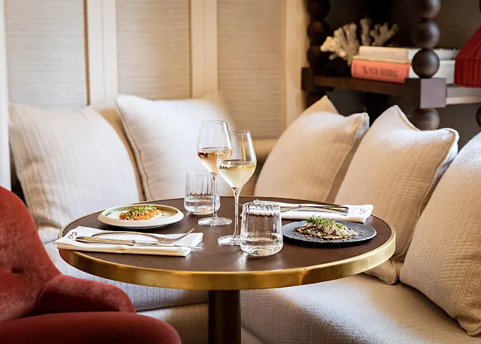 Hotel Château Des Fleurs Hôtel&spa Paris