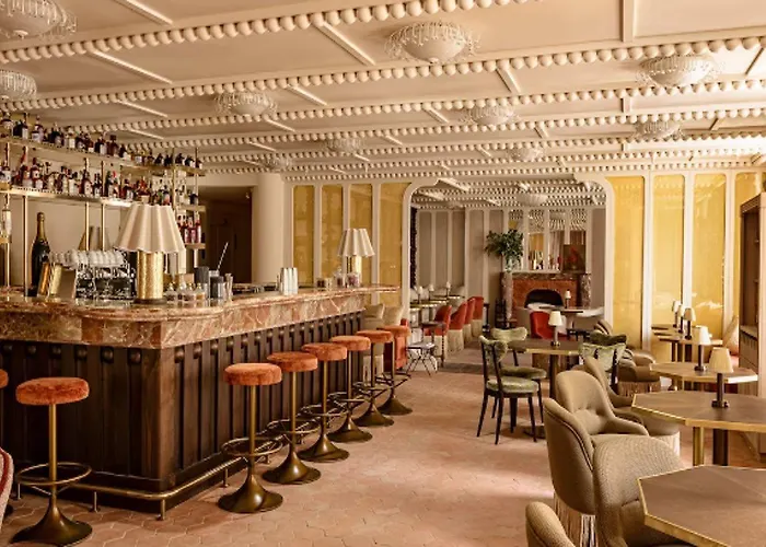 Château Des Fleurs Hôtel&spa Paris