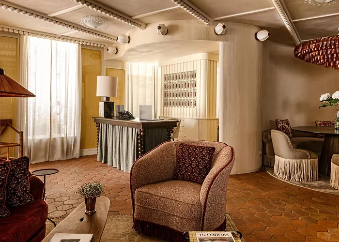 Château Des Fleurs Hôtel&spa Paris