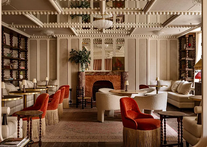 Château Des Fleurs Hôtel&spa Paris